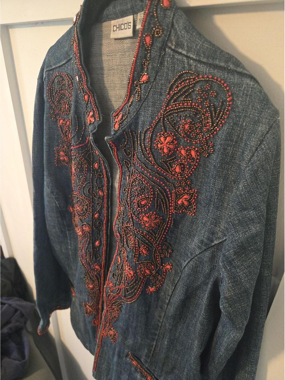 Chico's Vintage Beaded Embroidered Denim Jacket Size 2 - Picture 3 of 5